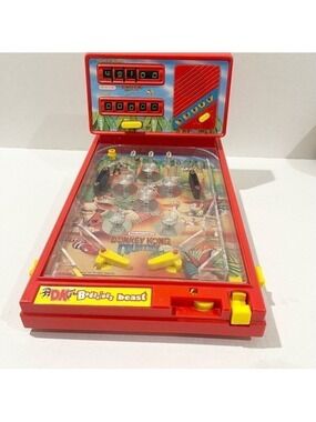 Nintendo Vintage Donkey Kong Country Super Electronic Pinball Game!